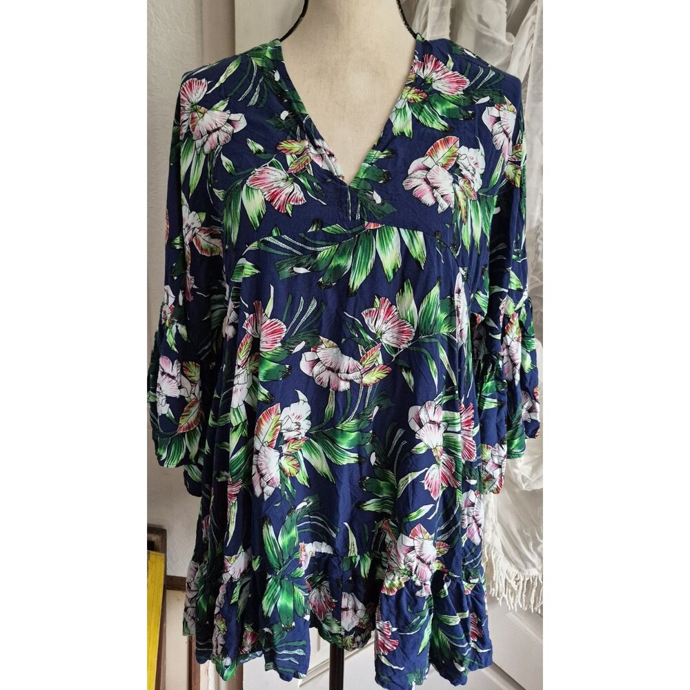 Women Gorgeous Floral Blouse Top V Neck Size M